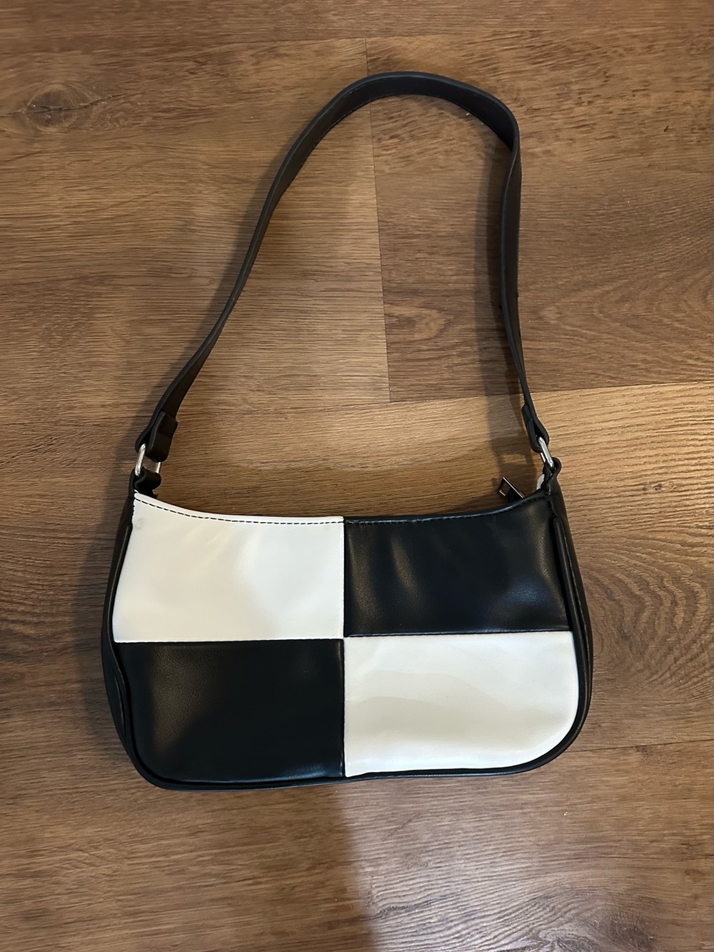 Black & White ColorBlock Checker Shoulder Bag Two-Tone Women’s Taxi Driver Purse